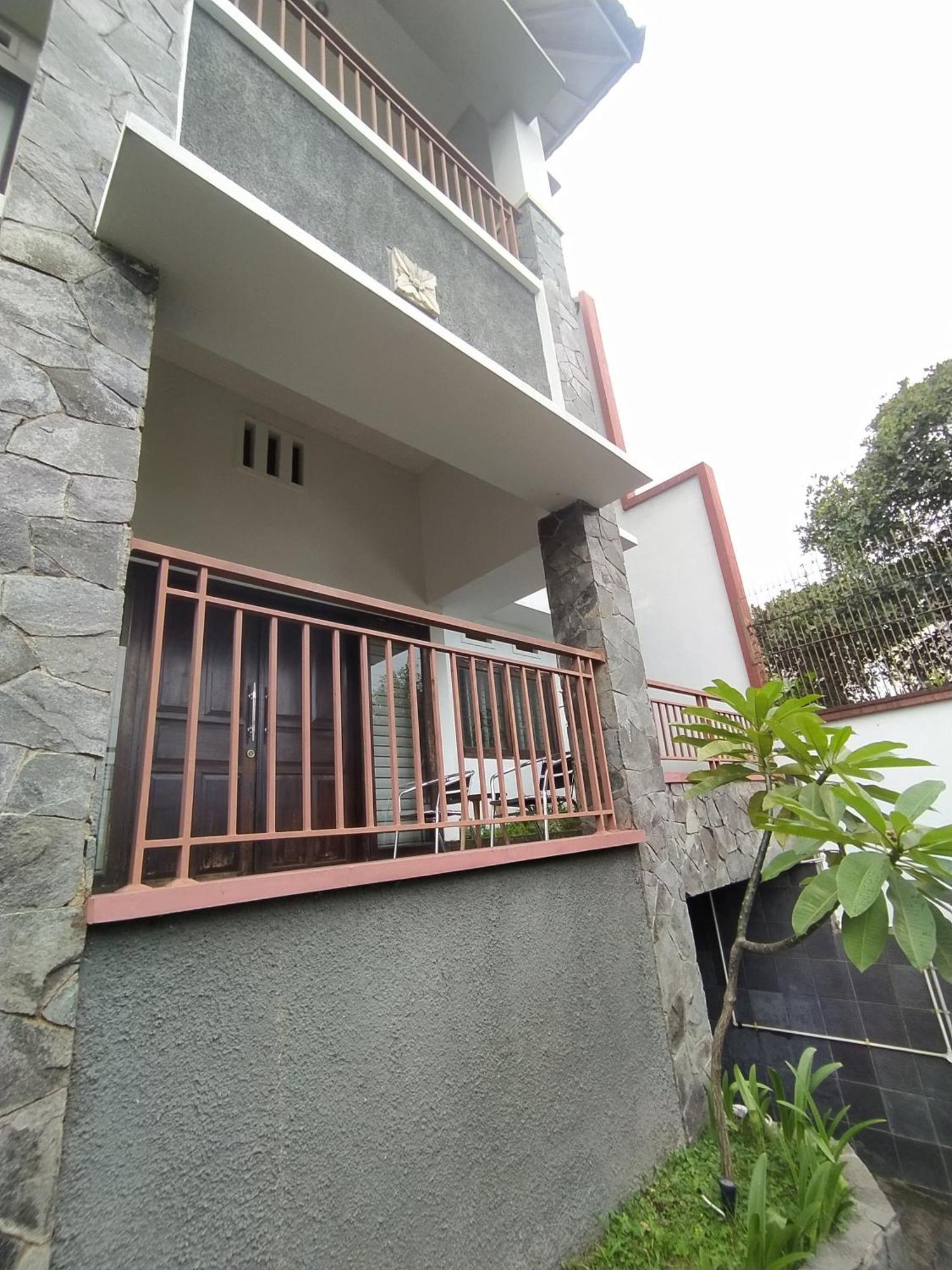 Villa Padasuka Raisa By Grorental Bandung Exterior photo
